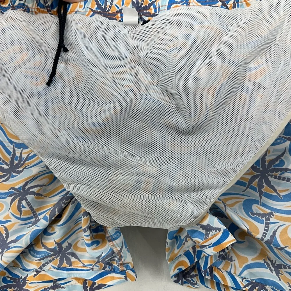 Vineyard Vines Swim Trunks Palm Trees & Waves Logo Mens Size‎ XL